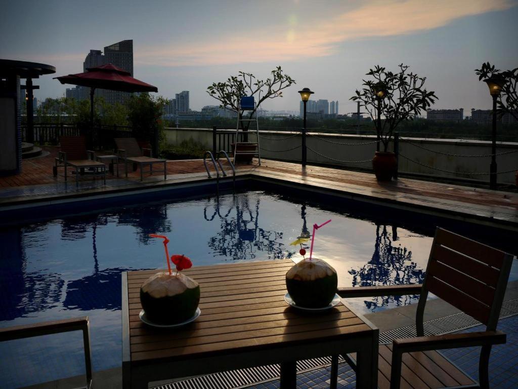 האיקו Baohua Harbour View Hotel מראה חיצוני תמונה