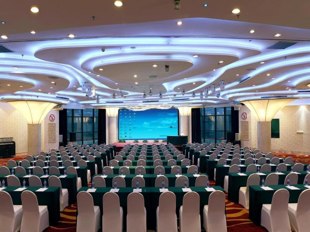האיקו Baohua Harbour View Hotel מראה חיצוני תמונה