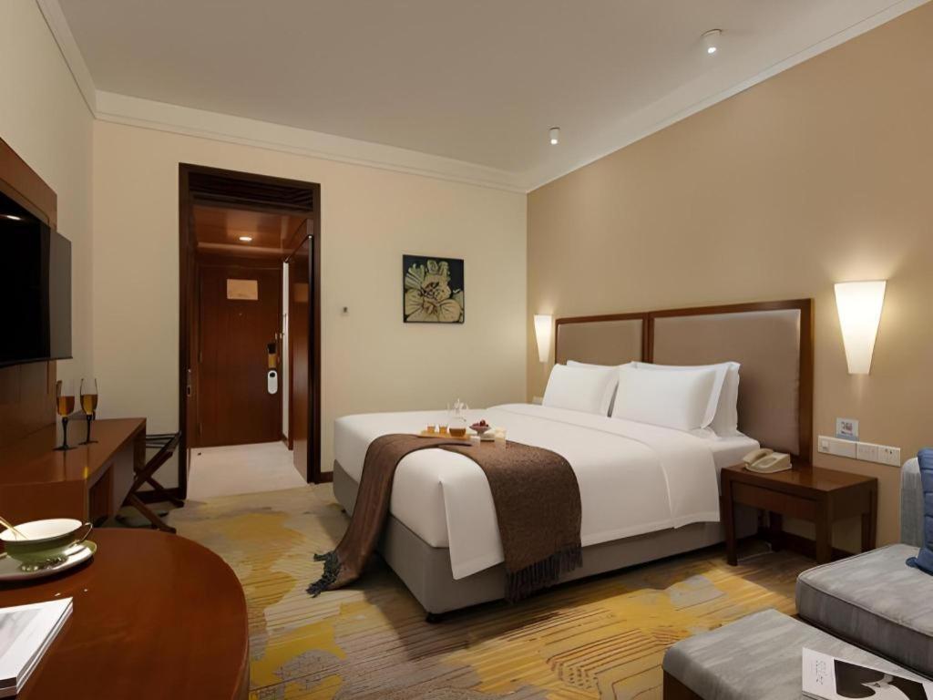 האיקו Baohua Harbour View Hotel מראה חיצוני תמונה