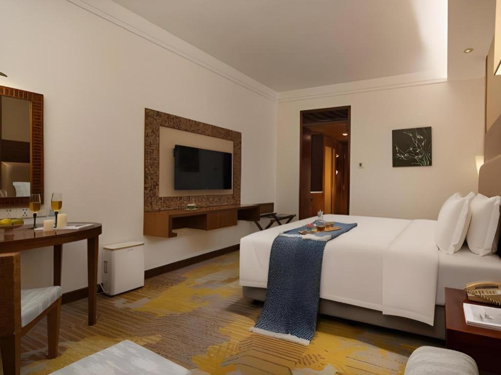 האיקו Baohua Harbour View Hotel מראה חיצוני תמונה