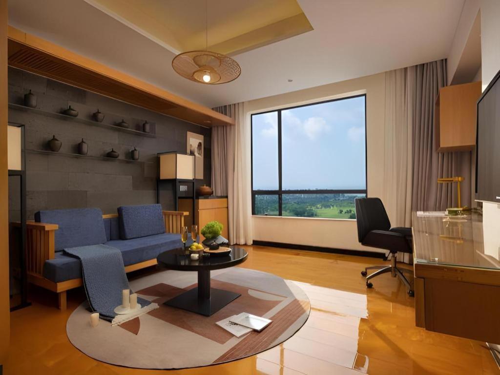 האיקו Baohua Harbour View Hotel מראה חיצוני תמונה