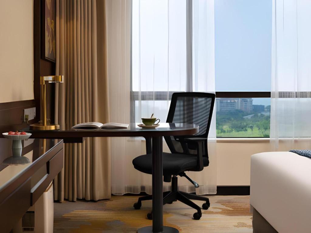 האיקו Baohua Harbour View Hotel מראה חיצוני תמונה